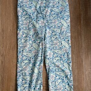 Lilly Pulitzer White Label Cropped Blue, Teal and white Fish Pants